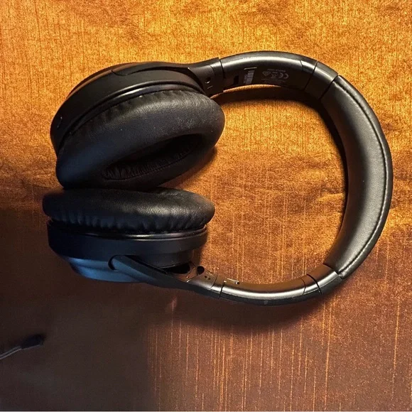 TaoTronics SoundSurge 90 Active Noise Cancelling wireless stereo Headphones - Picture 4 of 9